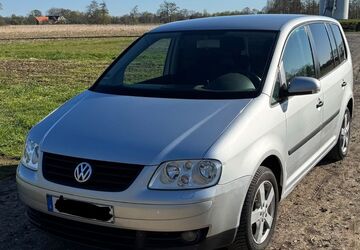 VW Touran 189.000 km 3.999 &euro; Rietberg 33397