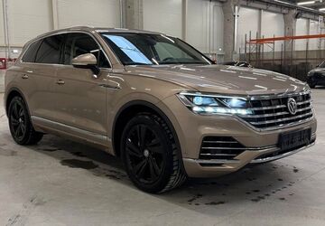 VW Touareg 174.000 km 34.900 &euro; Willebadessen 34439