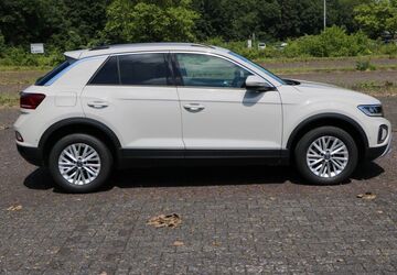 VW T-Roc 51.200 km 23.550 &euro; Paderborn 33102