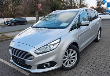 Ford S-Max 60.000 km 18.499 &euro; Salzkotten 33154