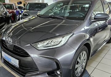 Toyota Yaris 44.415 km 16.890 &euro; Paderborn 33104