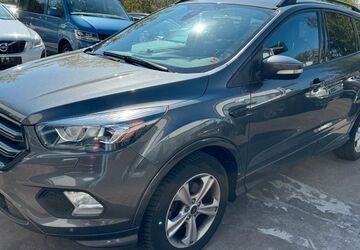 Ford Kuga 178.000 km 9.300 &euro; Detmold 32758