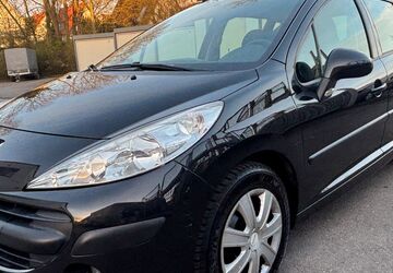 Peugeot 207 153.900 km 2.690 &euro; Detmold 32758