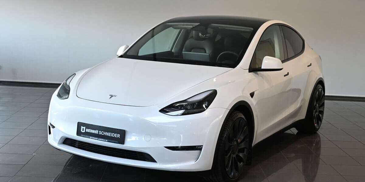 Tesla Model Y 19.500 km 43.750 &euro; Paderborn 33100