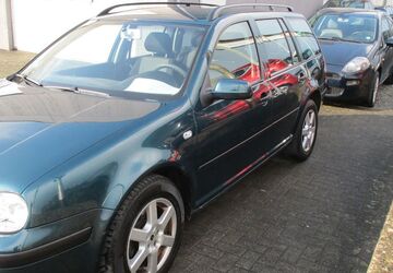 VW Golf 229.600 km 590 &euro; Paderborn 33106