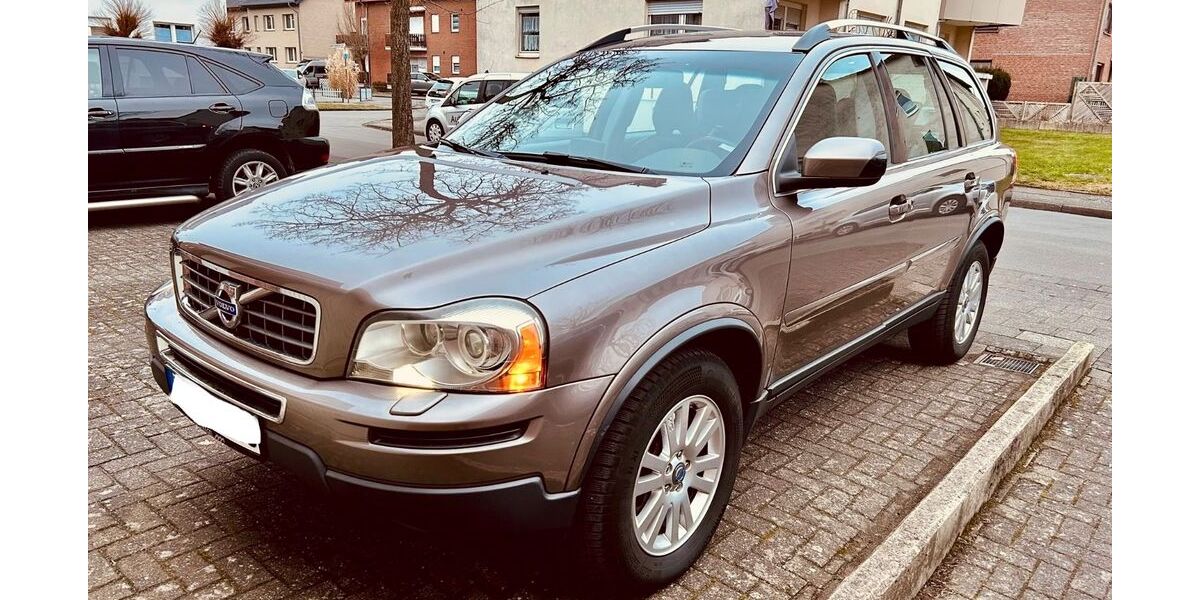 Volvo XC90 239.000 km 10.990 &euro; Paderborn 33104
