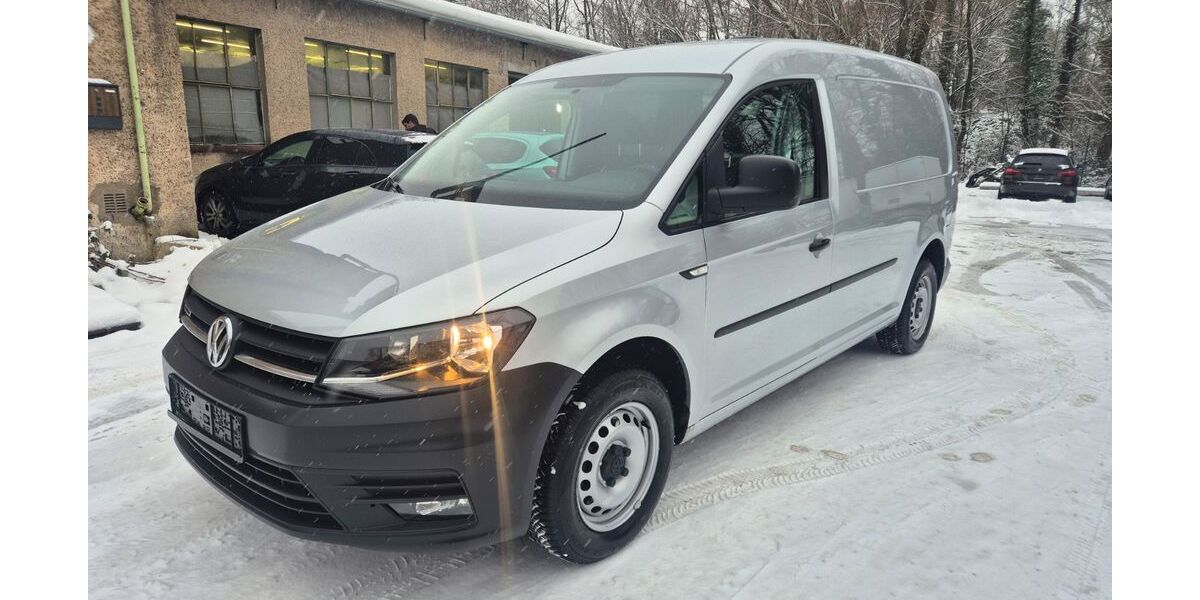 VW Caddy 74.000 km 8.990 &euro; Detmold 32756