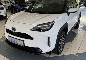Toyota Yaris Cross 18.860 km 24.490 &euro; Paderborn 33104