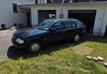 Mercedes-Benz C 180 163.064 km 2.500 &euro; Schloß Holte-Stukenbrock 33758