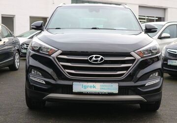 Hyundai TUCSON 74.138 km 17.990 &euro; Paderborn Schloß-Neuhaus 33104