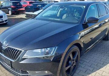 Skoda Superb 134.567 km 19.300 &euro; Paderborn 33102