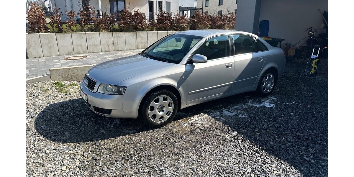 Audi A4 240.000 km 1.900 &euro; Paderborn 33100