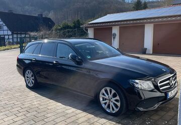 Mercedes-Benz E 300 124.000 km 22.999 &euro; Detmold 32760