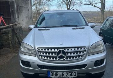 Mercedes-Benz ML 320 326.246 km 4.000 &euro; Büren Wewelsburg 33142