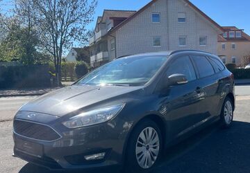 Ford Focus 176.000 km 6.490 &euro; Detmold 32760