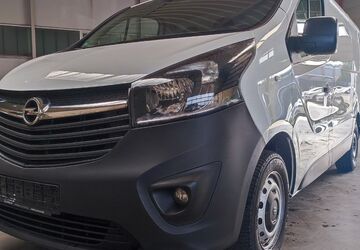 Opel Vivaro 130.000 km 11.699 &euro; Paderborn 33100