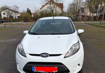 Ford Fiesta 168.000 km 3.250 &euro; Paderborn 33102