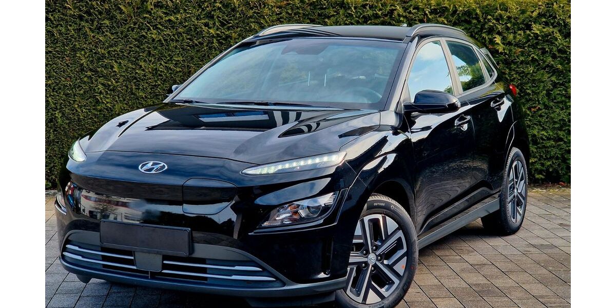 Hyundai KONA 17.000 km 18.700 &euro; Bad Lippspringe 33175