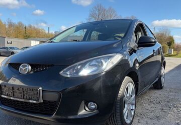 Mazda 2 200.000 km 2.500 &euro; Detmold 32756
