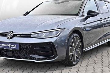 VW Passat Variant 4.990 km 66.980 &euro; Verl 33415