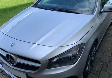 Mercedes-Benz CLA 200 Shooting Brake 213.000 km 11.900 &euro; Borchen 33178