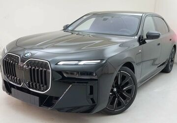 BMW 750 17.700 km 89.840 &euro; Paderborn 33100