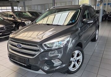 Ford Kuga 66.000 km 15.499 &euro; Salzkotten 33154