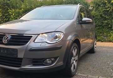 VW Touran 210.000 km 6.490 &euro; Paderborn 33106