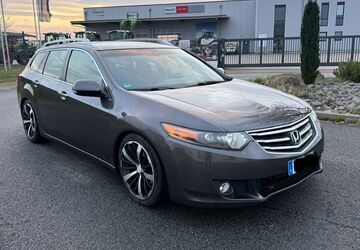 Honda Accord 267.000 km 6.290 &euro; Bad Driburg 33014