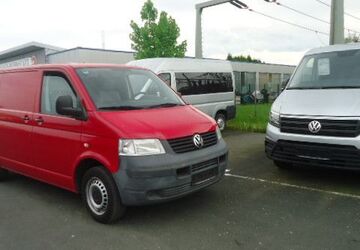 VW T5 Transporter 200.300 km 5.490 &euro; Paderborn 33104