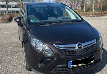Opel Zafira Tourer 166.000 km 6.400 &euro; Paderborn 33098