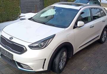 Kia Niro 136.000 km 12.500 &euro; Horn-Bad Meinberg, Stadt 32805