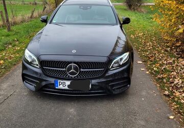Mercedes-Benz E 220 195.000 km 22.999 &euro; Paderborn 33102