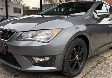 Seat Leon 133.136 km 12.590 &euro; Paderborn 33104