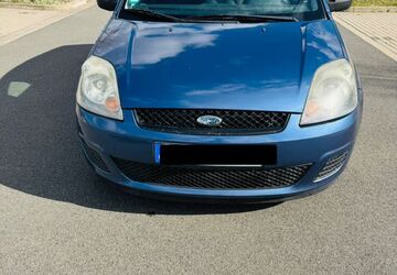Ford Fiesta 178.200 km 900 &euro; Detmold 32756