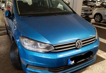 VW Touran 125.000 km 17.500 &euro; Paderborn 33100