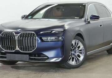 BMW 740 40.000 km 86.830 &euro; Paderborn 33100