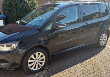 VW Touran 217.268 km 11.250 &euro; Neuenbeken 33100