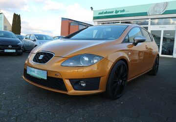 Seat Leon 147.351 km 8.990 &euro; Paderborn Schloß-Neuhaus 33104