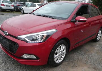 Hyundai i20 118.000 km 7.450 &euro; Paderborn 33100