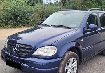 Mercedes-Benz ML 320 98.500 km 12.400 &euro; Marsberg 34431