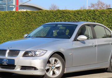 BMW 325 329.000 km 4.999 &euro; Bad Lippspringe 33175