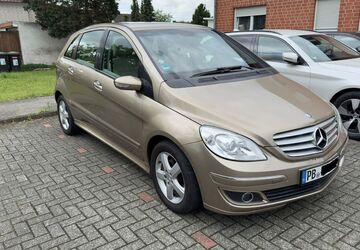 Mercedes-Benz B 200 193.700 km 4.200 &euro; Paderborn 33102