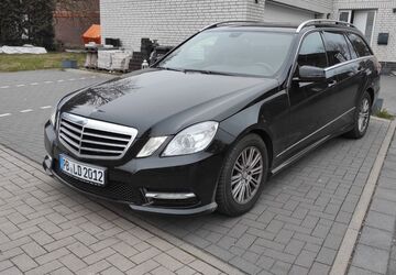 Mercedes-Benz E 220 344.000 km 9.000 &euro; Hövelhof 33161