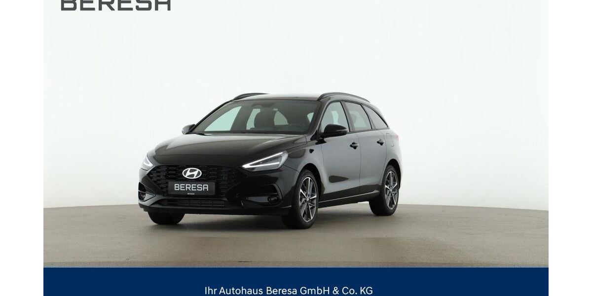 Hyundai i30 4.900 km 23.380 &euro; Detmold 32758