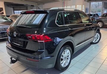 VW Tiguan 88.000 km 20.500 &euro; Salzkotten 33154