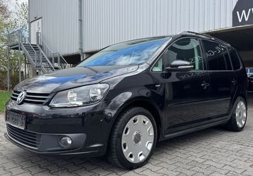 VW Touran 259.330 km 5.890 &euro; Paderborn 33102