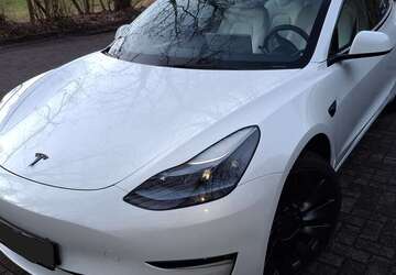 Tesla Model 3 17.233 km 39.650 &euro; Bad Lippspringe, Stadt 33175