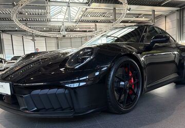 Porsche 992 5.134 km 184.790 &euro; Paderborn 33100