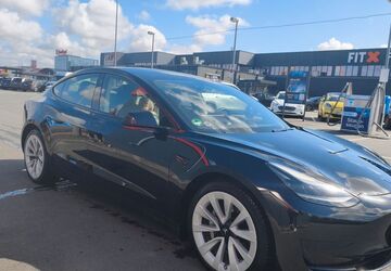 Tesla Model 3 62.500 km 25.100 &euro; Paderborn 33100
